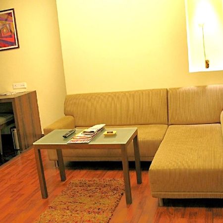Hotel Studio Estique Пюн Екстериор снимка