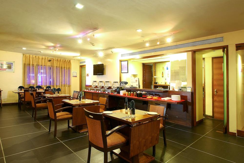 Hotel Studio Estique Пюн Екстериор снимка