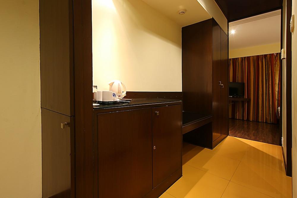 Hotel Studio Estique Пюн Екстериор снимка