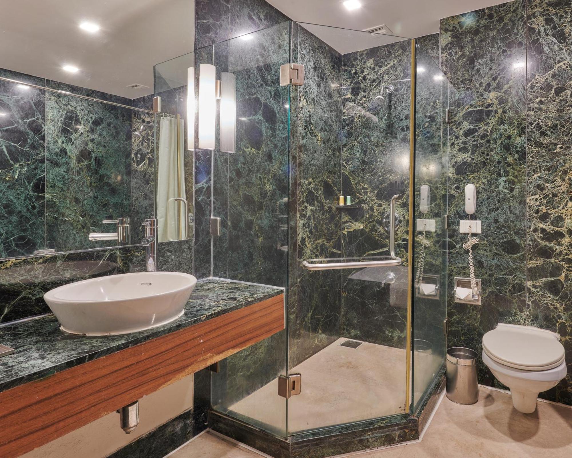 Hotel Studio Estique Пюн Екстериор снимка