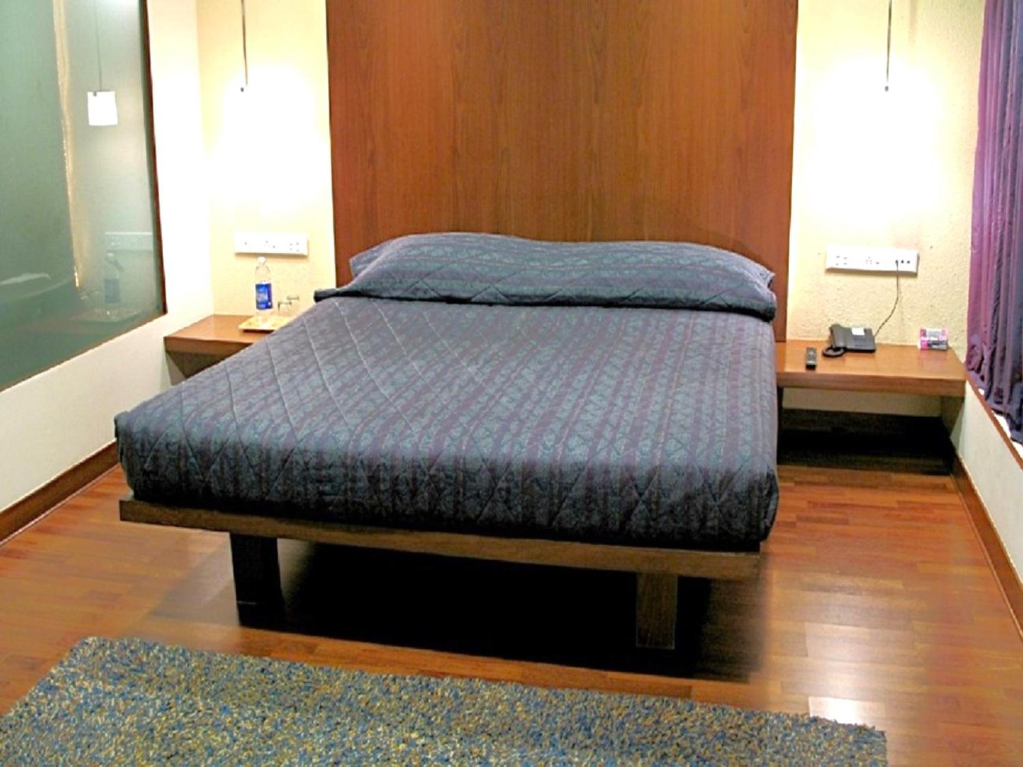 Hotel Studio Estique Пюн Екстериор снимка