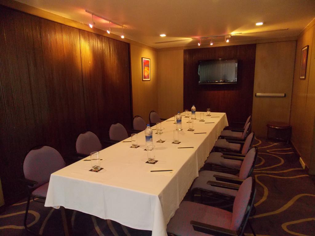 Hotel Studio Estique Пюн Екстериор снимка