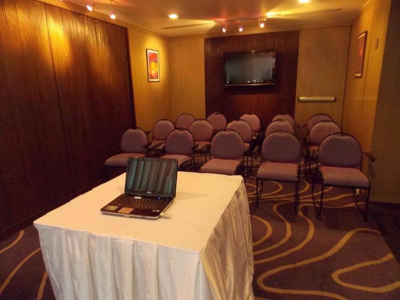 Hotel Studio Estique Пюн Екстериор снимка