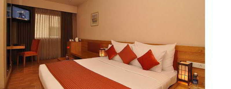 Hotel Studio Estique Пюн Екстериор снимка